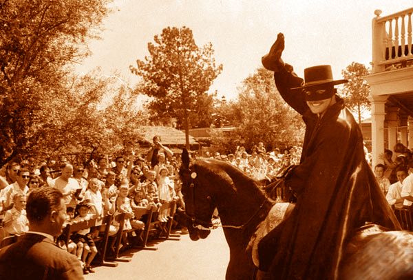 Desmitifican al hombre que inspiró historia de 'El Zorro'
Documentos relacionados con el mexicano Joaquín Murrieta escudriñan en su vida