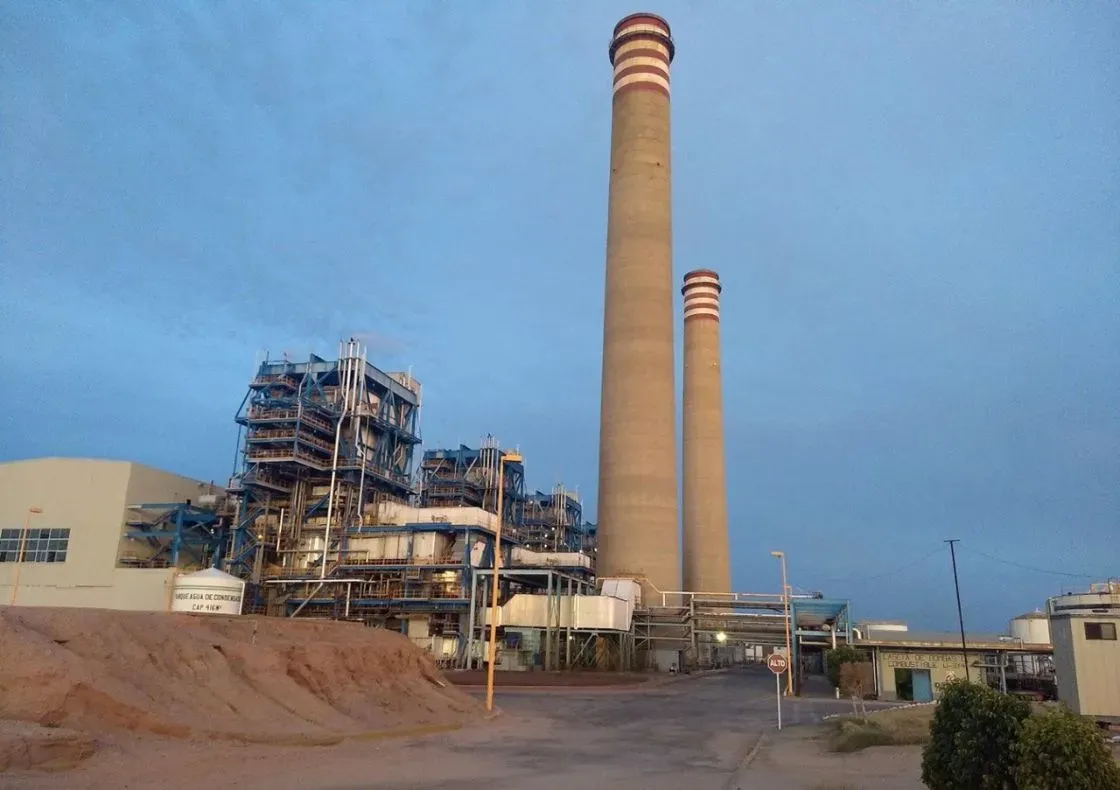 Termoeléctrica de Puerto Libertad: una fumadora en el desierto